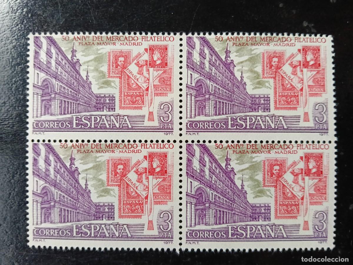 Sellos: ESPA&Ntilde;A 1977 - EDIFIL 2415 - 50 ANIVERSARIO DEL MERCADO FILAT&Eacute;LICO - BLOQUE DE 4