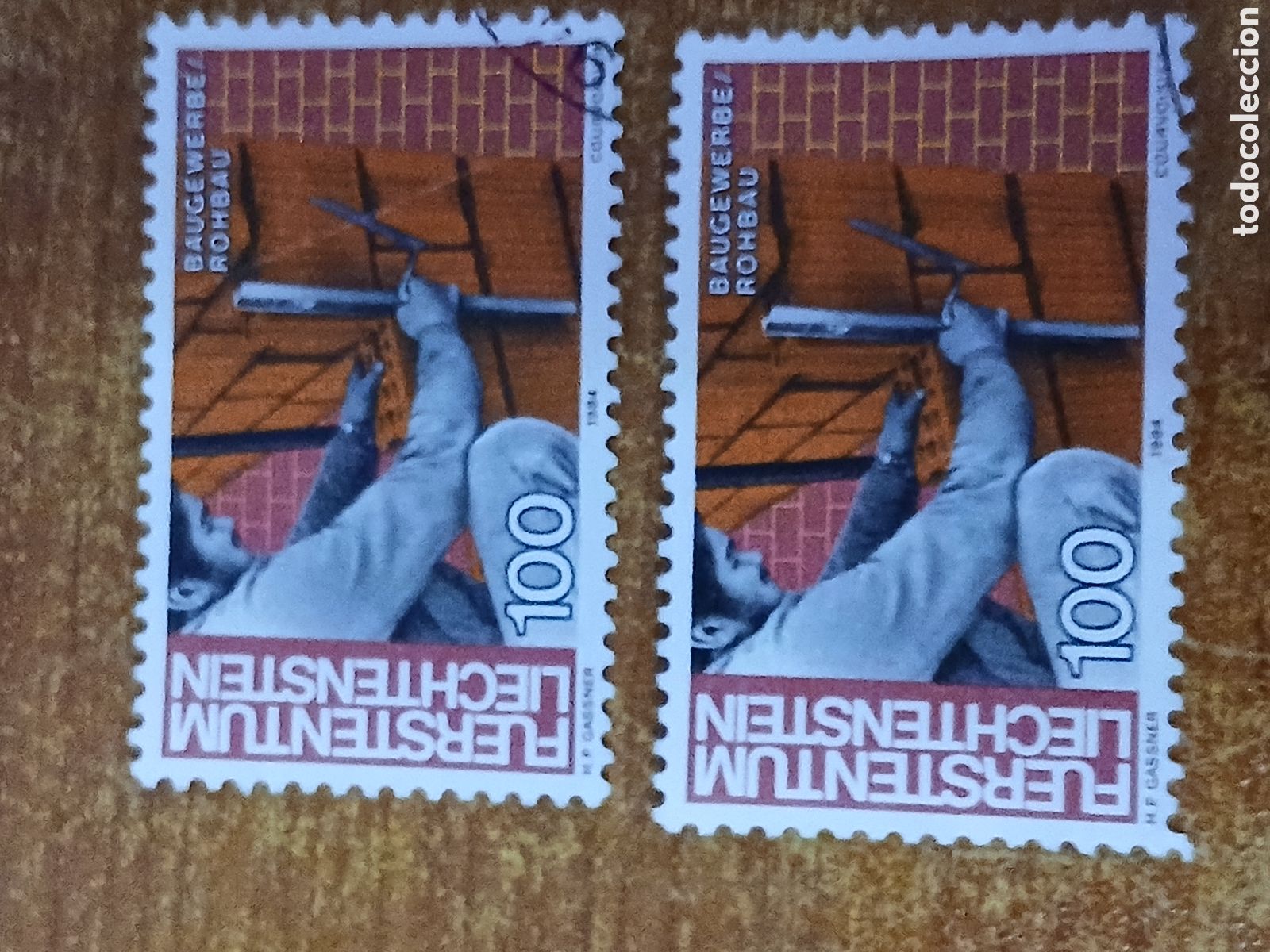 Sellos: 2 Sellos Liechtenstein Industria de la Construcci&oacute;n 1.980 -100 centavos-