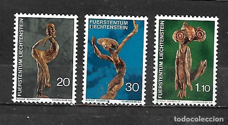 Sellos: 1972: Serie &rdquo;Esculturas de madera de Rudolf Schaedler&rdquo; (MNH**)