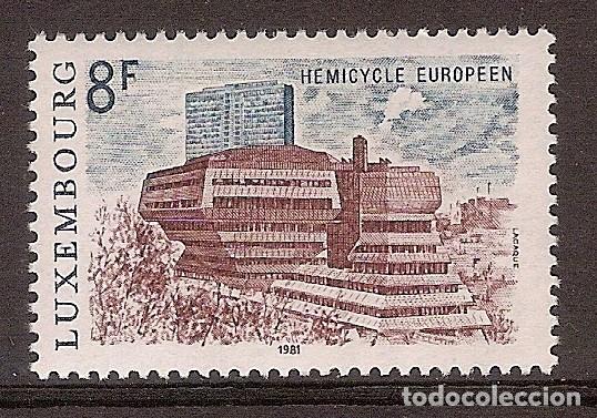 Sellos: LUXEMBURGO 1981 - EDIFICIOS EUROPEOS - YVERT 979 ** - Foto 1