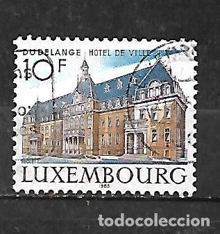 Sellos: 1983: Arquitectura - Ayuntamiento de Dudelange (usado)