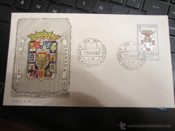 Sellos: Primer dia de emisio de escudos  granada - Foto 1