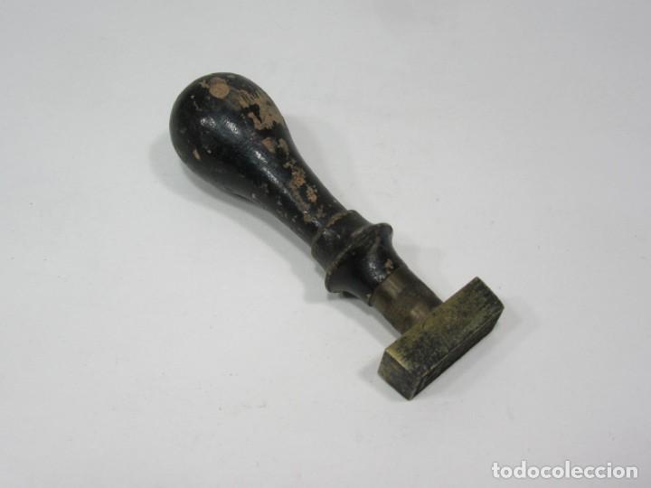 Sellos: Matasellos de Correos en bronce. Registro. - Foto 2