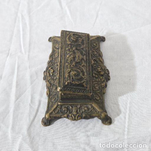 Sellos: Antigua caja para sellos en bronce - Foto 13