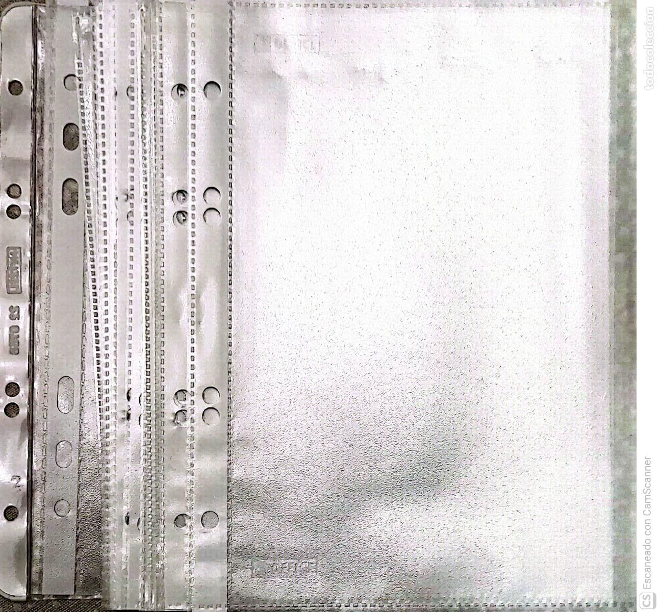Sellos: 24 Hojas de pl&aacute;stico transparentes del tama&ntilde;o 17 x 22 cm, con 1 compartimiento y con 6 agujeros .