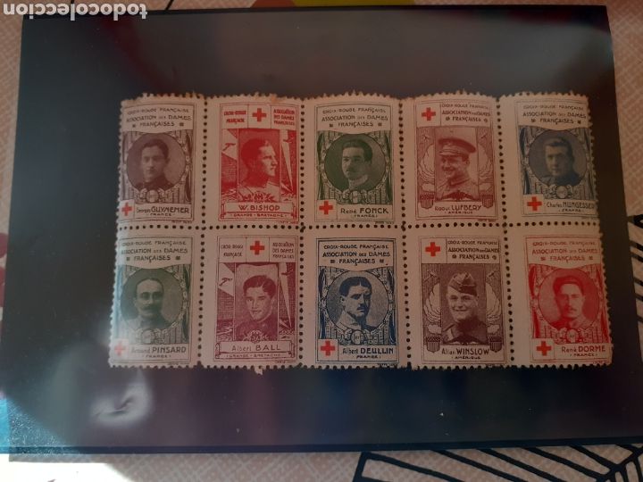 Timbres: Hoja antigua de sellos sin usar militares