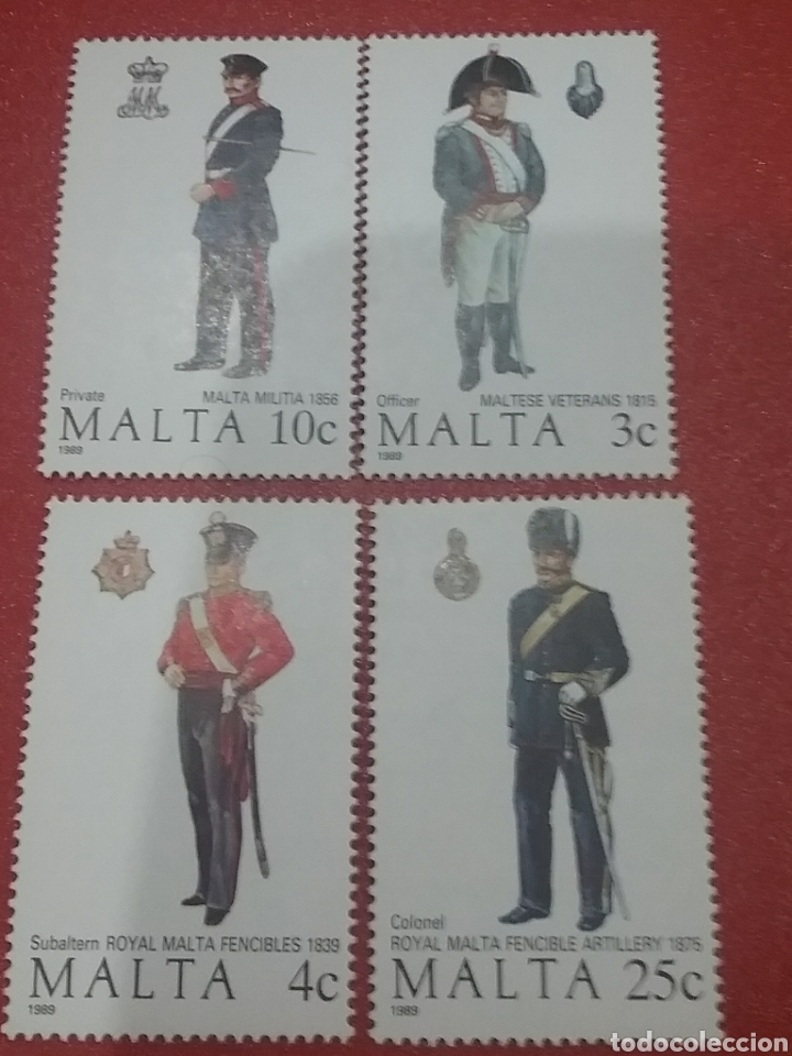 Timbres: Sellos Malta nuevos/1989/uniformes/militar/Orden/Malta/oficial/coronel/miliciano/soldado/escudos/esp