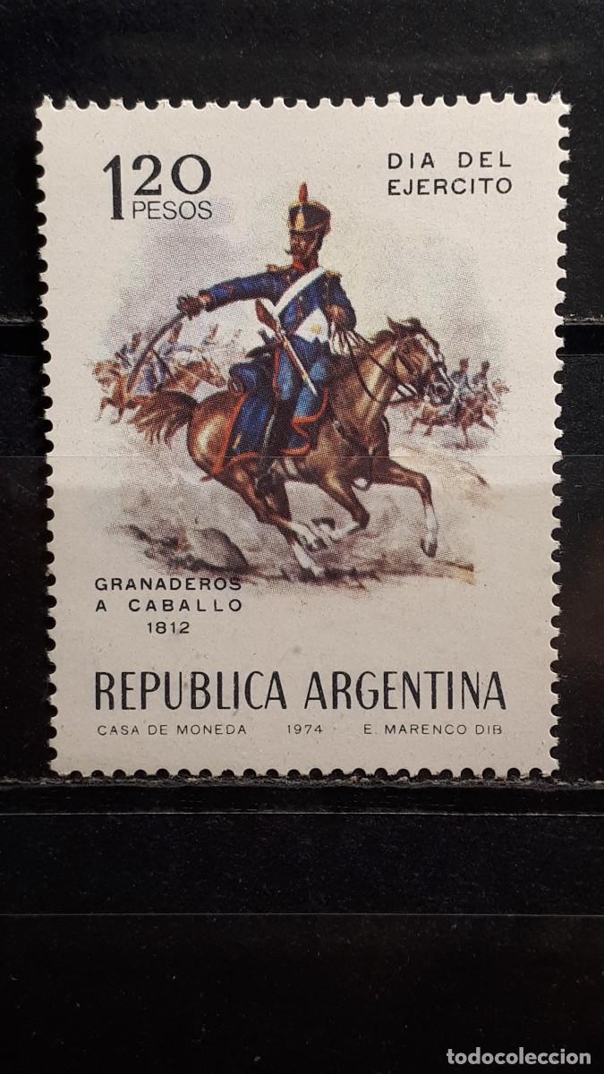 Sellos: MILITAR. ARGENTINA. A&Ntilde;O 1974. **. YVERT 985