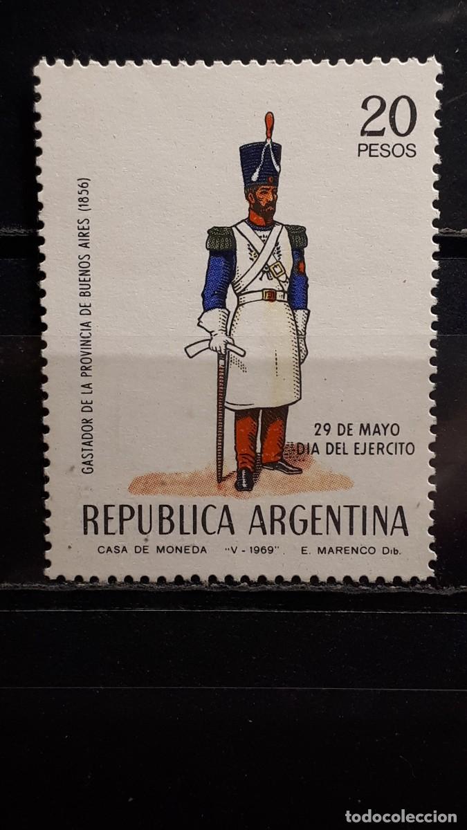Sellos: MILITAR. ARGENTINA. A&Ntilde;O 1969. **. YVERT 836