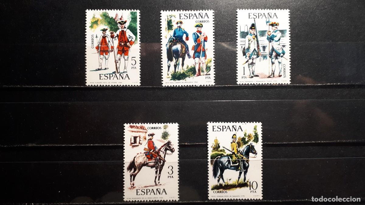 Sellos: MILITAR. ESPA&Ntilde;A. **. A&Ntilde;O 1975. Edifil 2236/40