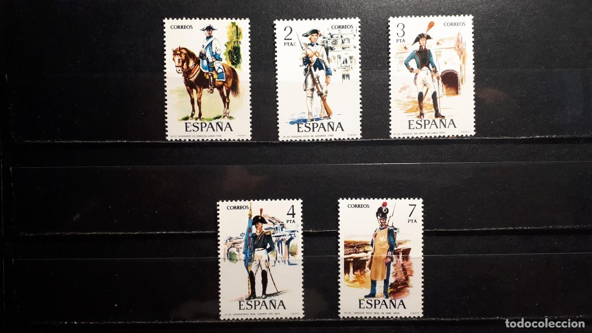 Sellos: MILITAR. ESPA&Ntilde;A. **. A&Ntilde;O 1975. Edifil 2277/81