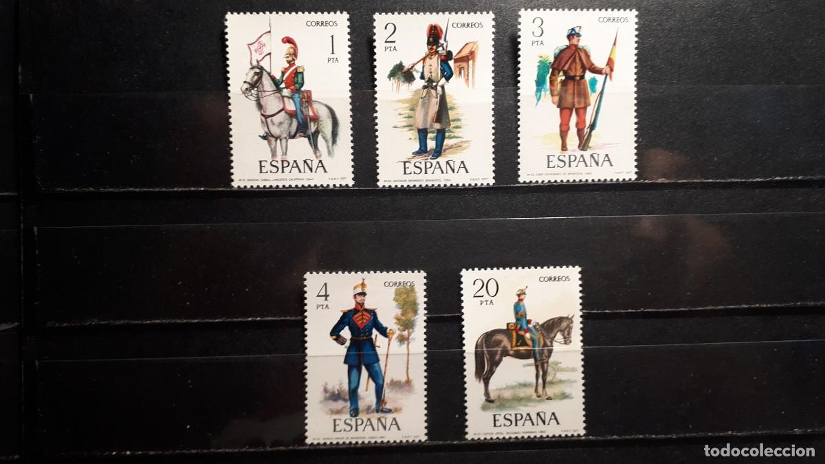 Sellos: MILITAR. ESPA&Ntilde;A. **. A&Ntilde;O 1977. Edifil 2381/5
