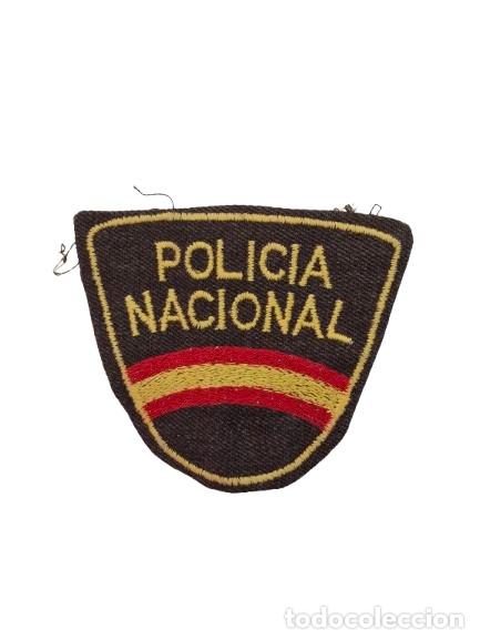 Sellos: Parche de escudo bordado