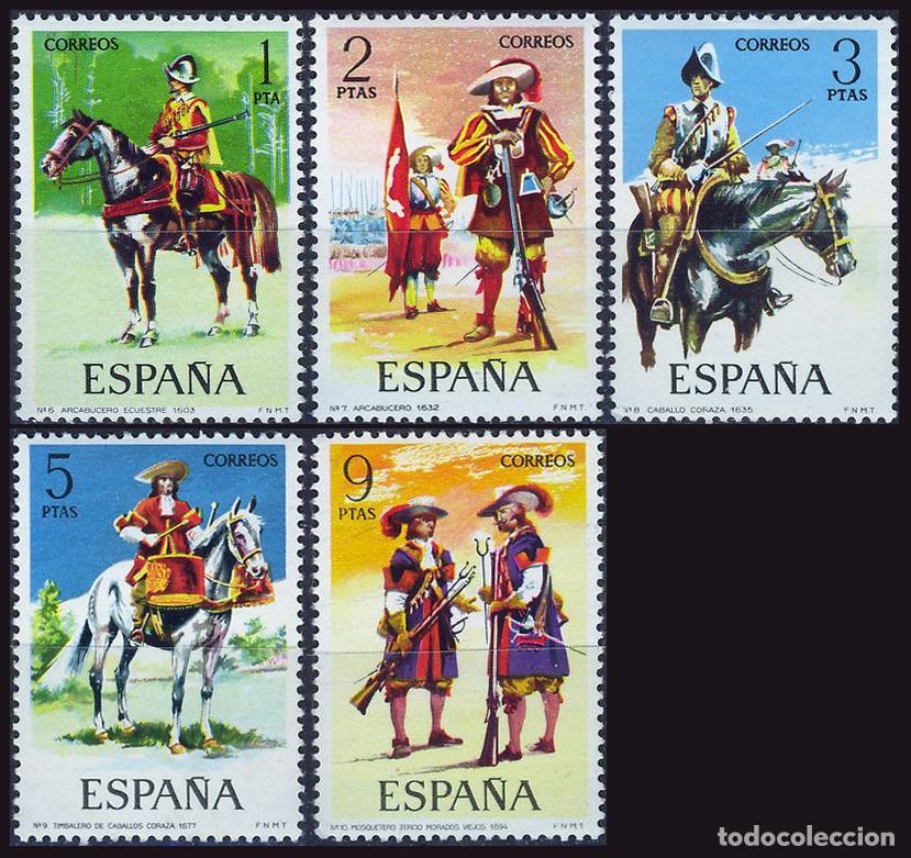 Sellos: 5v Espa&ntilde;a, 1974 | Uniformes Militares (II) | Ed: 2167/71, Yv: 1822/6, Mi: 2062/6, SG: 2225/9 MNH **