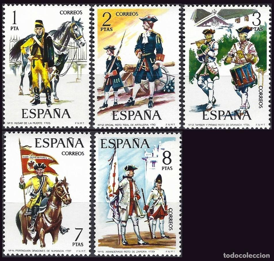 Sellos: 5v Espa&ntilde;a, 1974 | Unif. Militares (III) | Ed: 2197/2201, Yv: 1852/6, Mi: 2092/6, SG: 2255/9 MNH **