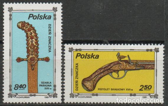 Sellos: POLONIA IVERT N&ordm; 2585/6, PISTOLA DE CHISPA Y SABLE DEL SIGLO XVII, NUEVO ** SERIE COPLETA