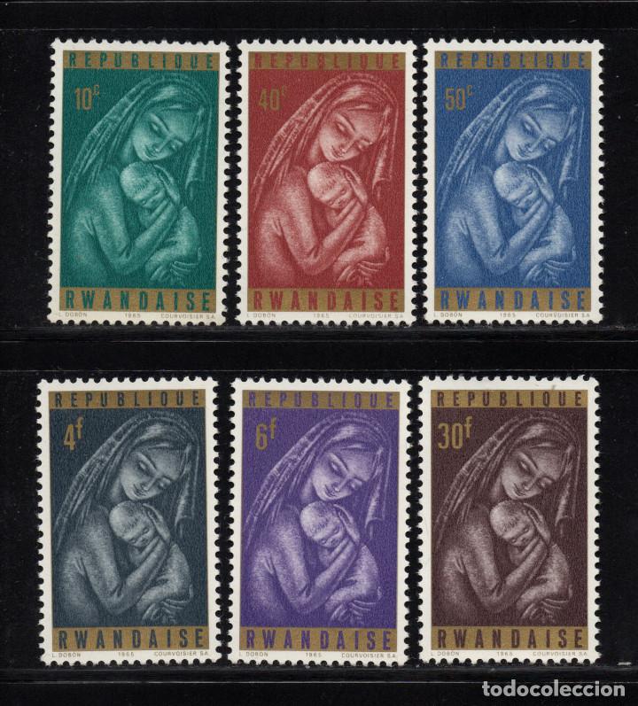 Sellos: RUANDA 128/33** - A&Ntilde;O 1965 - NAVIDAD - Foto 1