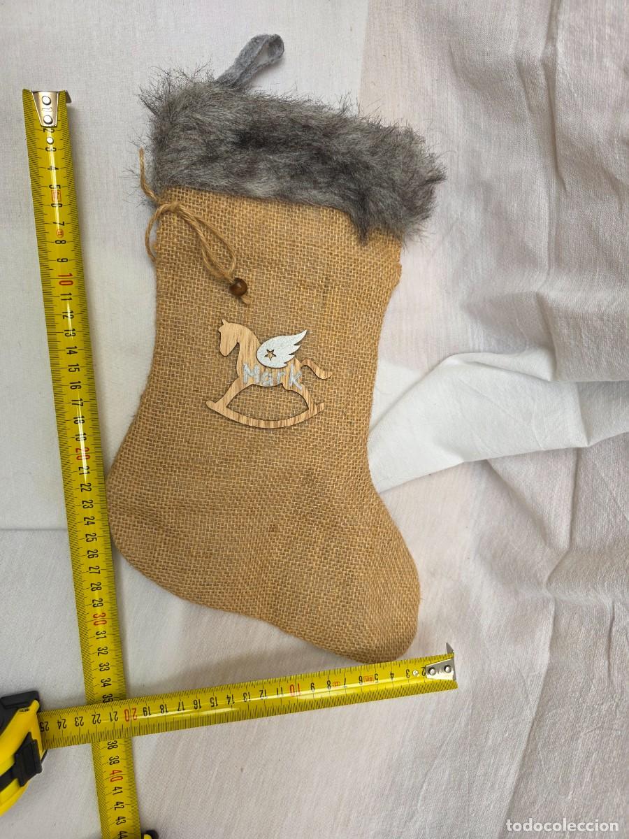 Sellos: Calcet&iacute;n de Navidad de yute con pelo sint&eacute;tico y adorno de caballito