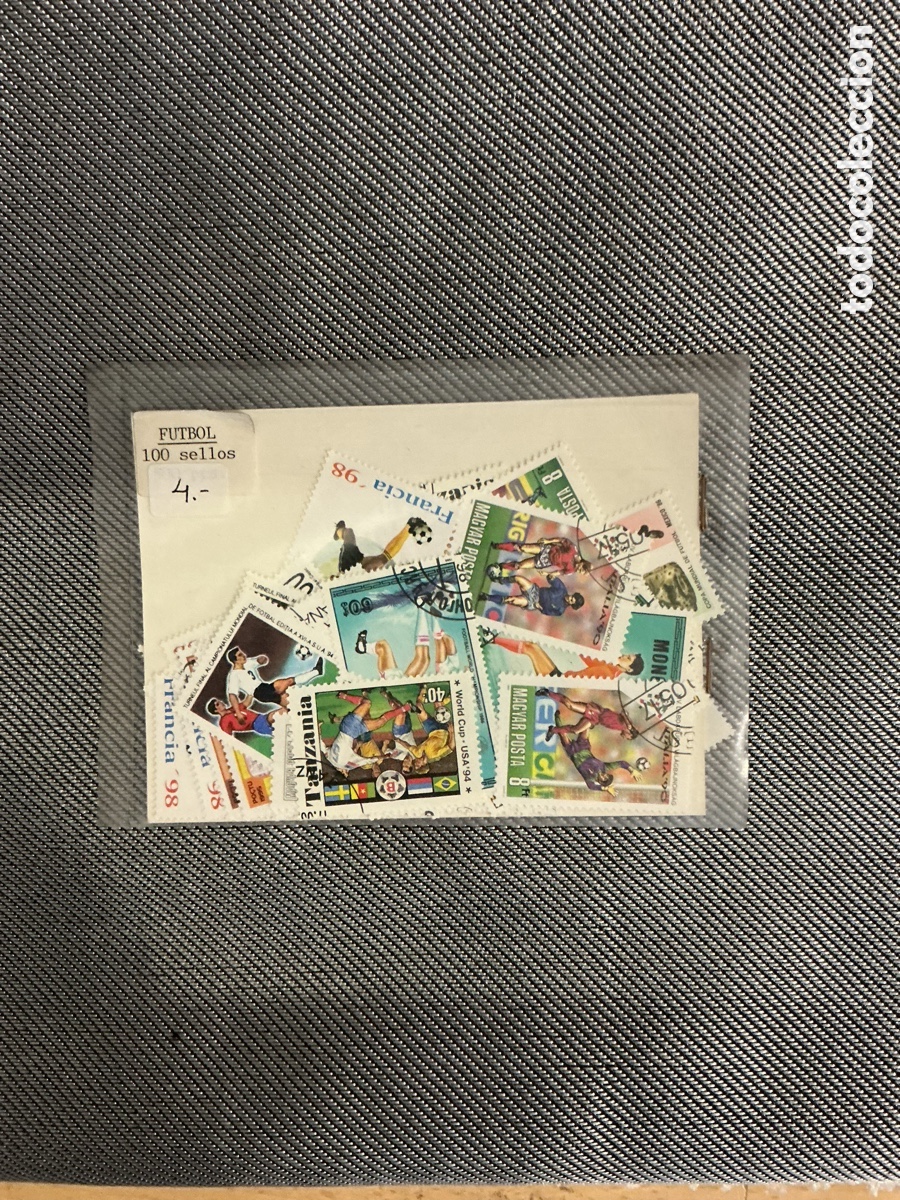 Sellos: Lote de 100 sellos de f&uacute;tbol &ndash; Mundial Francia 1998