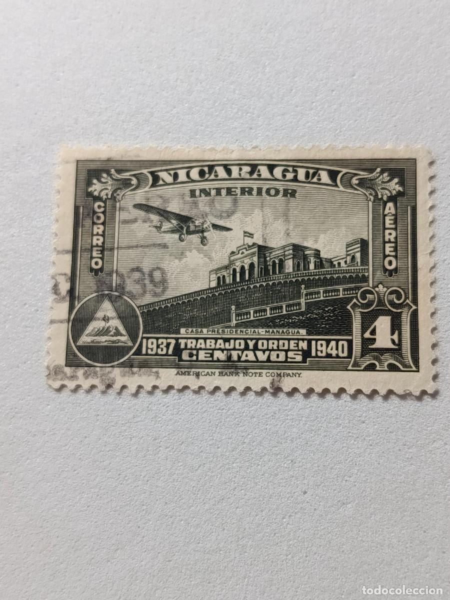 Sellos: Sellos Nicaragua 1937 Avi&oacute;n sobrevolando el palacio presidencial. Correo a&eacute;reo nacional.