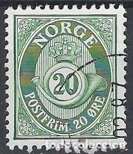 Sellos: NORUEGA 1937-78 - CUERNO POSTAL Y CIFRA, VERDE, FONDO RAYADO - USADO