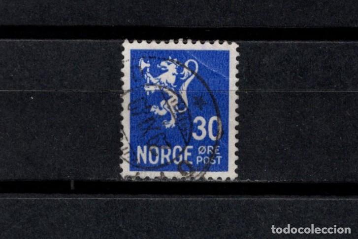 Sellos: Sello usado. Le&oacute;n rampante. Sello de 30 ore. 1940 diciembre. Yvert 231.
