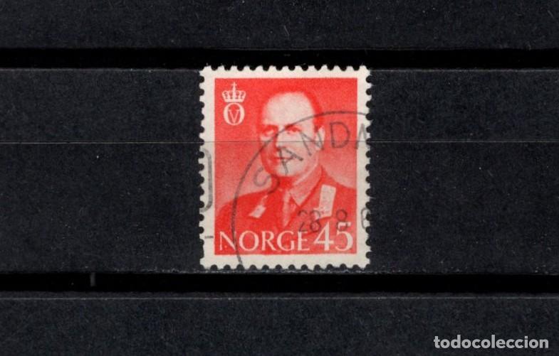 Sellos: Sello usado. Rey Olav V. Sello de 45 ore. 1958 septiembre. Yvert 383.