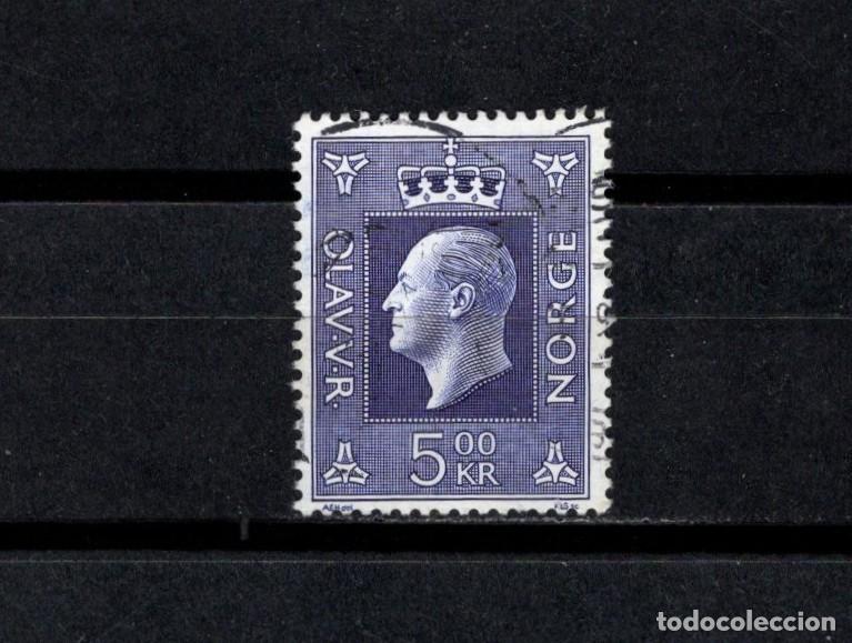 Sellos: Sello usado. Rey Olav V. Sello de 5 coronas. 1970 febrero. Yvert 548.