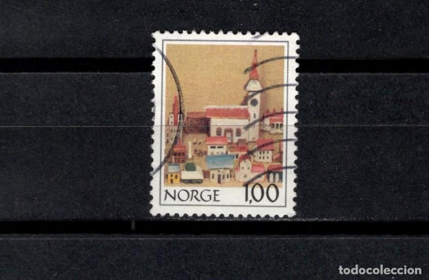 Sellos: Sello usado. Navidad. Ciudad en miniatura de 1896 - 1897. 100 ores. 1978. Yvert 744.