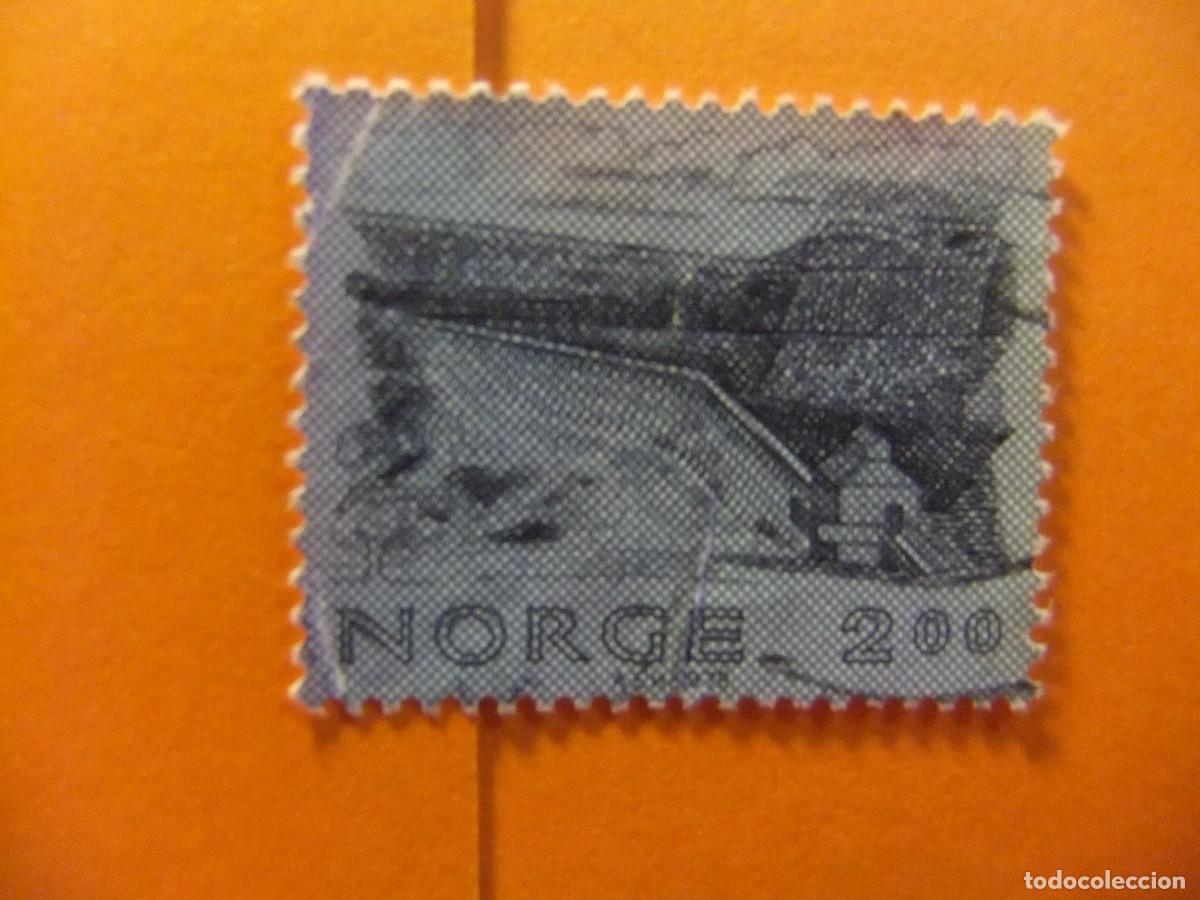 Sellos: L 47 NORUEGA NORGE 1979 / ARTE NOREGO de CONSTRUCCION / YVERT 759 FU