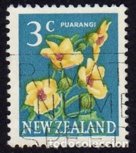 Sellos: Nueva Zelanda. Flor. Puarangi. 1967. YT-447. Usado.