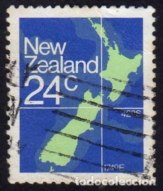 Sellos: Nueva Zelanda. Mapa. 1982. YT-810a. Usado.