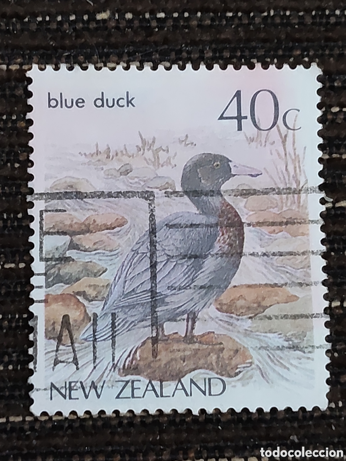 Sellos: Sello de Nueva Zelanda serie Aves pato azul 1985