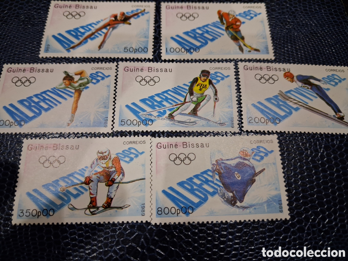 Sellos: Sello Guinea Bissau no mtdo/udo 1989. Juegos olimpiada invierno. Albertville. Deporte. Hokey. Esqu&iacute;.