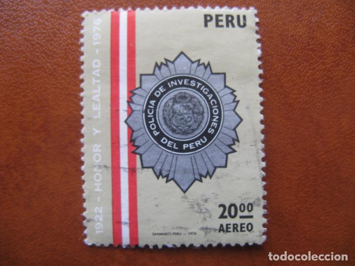 Sellos: Peru, 1976 policia peruana, Yvert 424 aereo - Foto 1