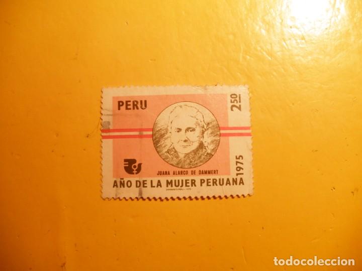 Sellos: PERU - JUANA ALARCO DE DAMMERT. - Foto 1