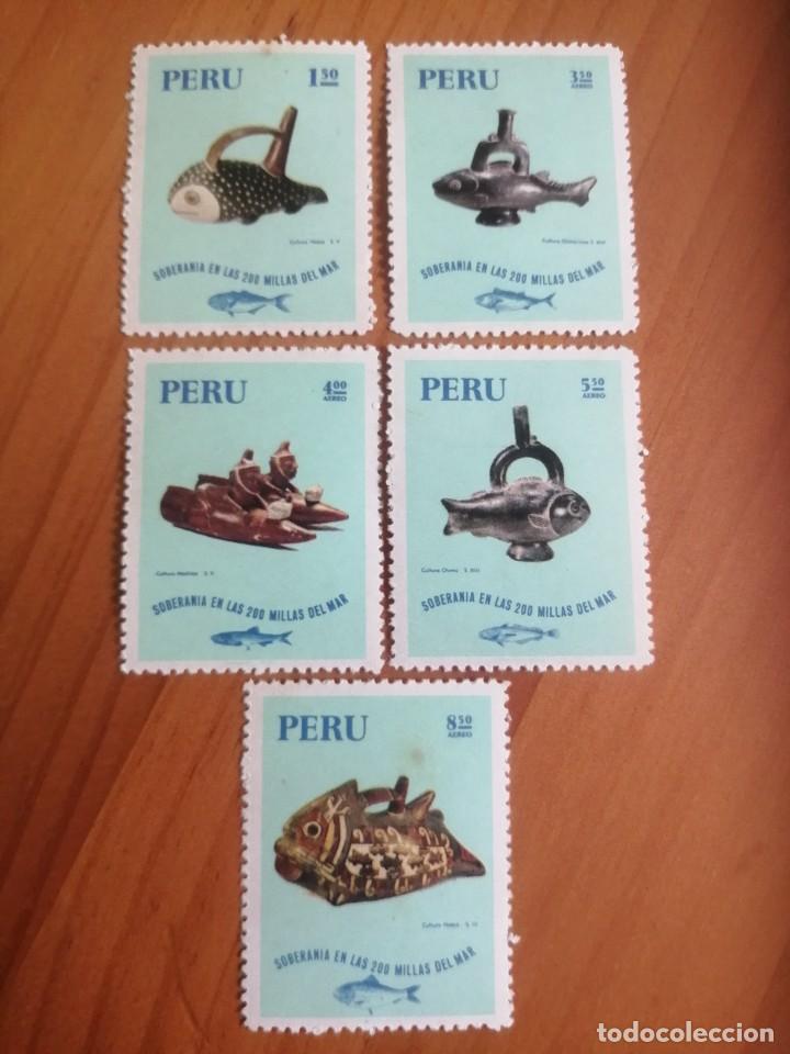 Sellos: PER&Uacute; - SOBERANIA EN LAS 200 MILLAS DEL MAR - CER&Aacute;MICA - Foto 1