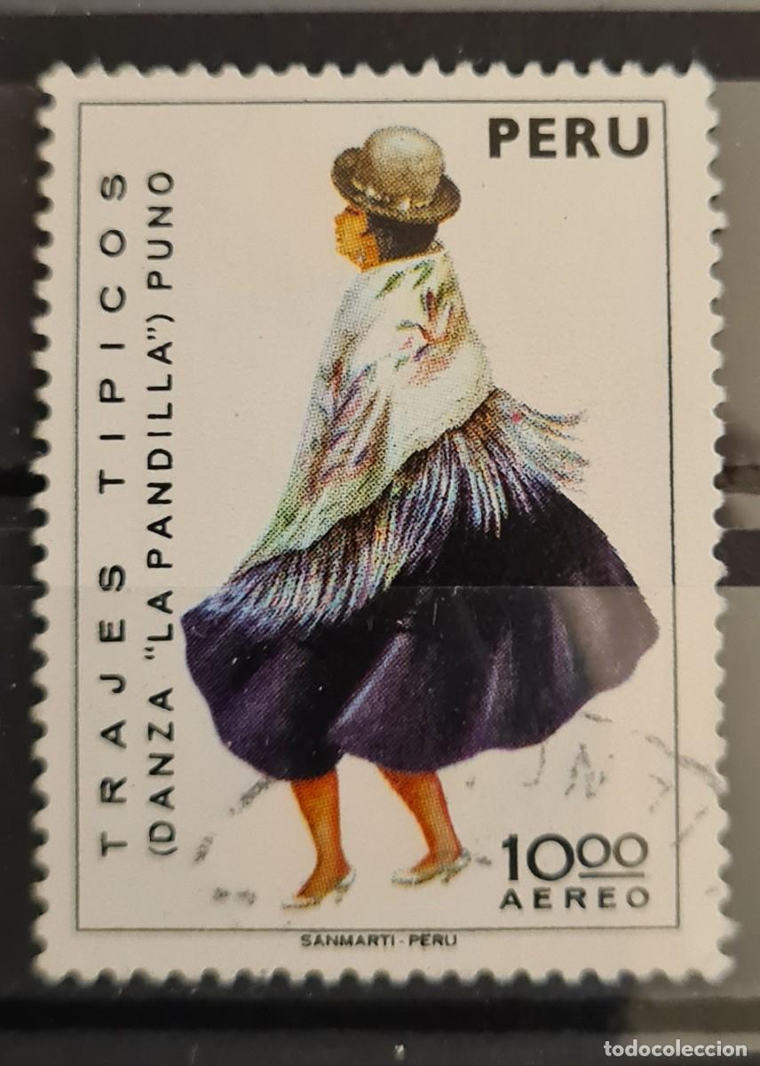 Sellos: Sello a&eacute;reo usado de Per&uacute; 1973: trajes regionales