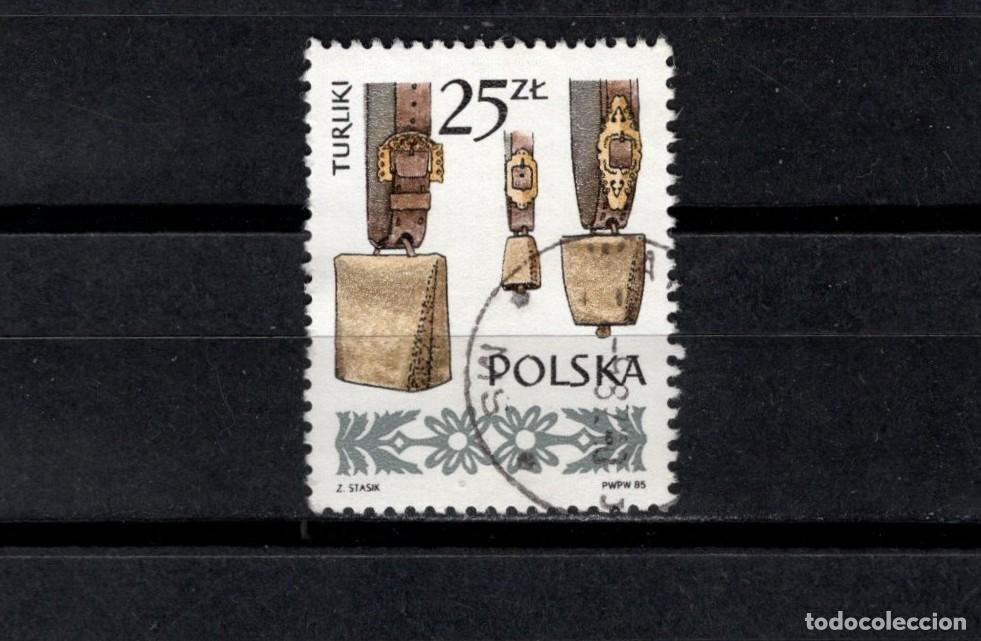 Timbres: Sello usado. Instrumentos musicales. Instrumentos de cuerda. 25 zloty. 1985. Yvert 2795.