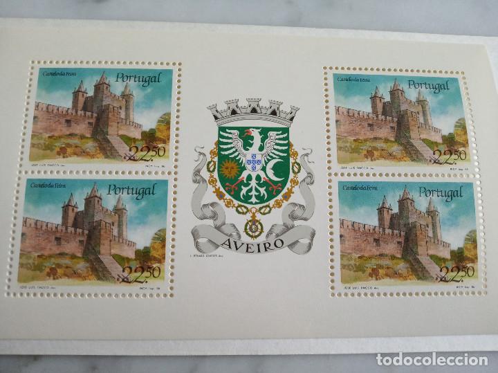 Timbres: CARNET CON 4 SELLOS - CASTILLOS Y HER&Aacute;LDICA DE PORTUGAL - AVEIRO