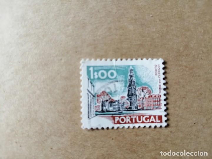 Timbres: PORTUGAL- VALOR FACIAL 1$00 - MONUMENTOS - PORTO DOS CL&Eacute;RIGOS - MI 1156 YV 1137