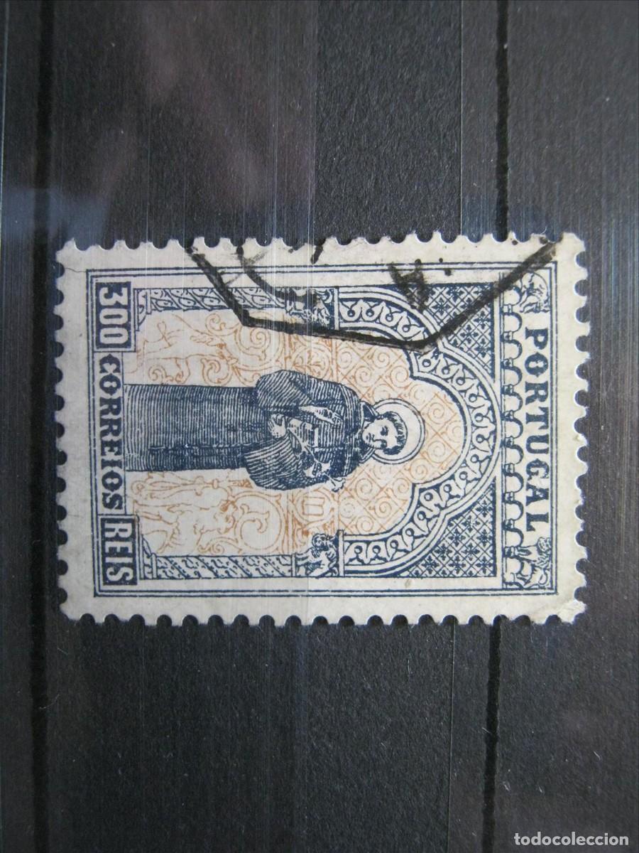Sellos: PORTUGAL 1895 YVERT 121 USADO PERFECTO Y PRECIOSO LEVE MARCA DIENTE ESQUINA DERECHA..