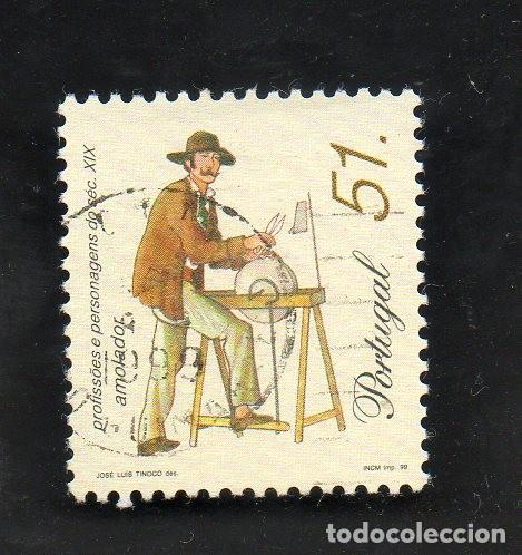 Sellos: FILA PORTUGAL 1999 AF-2561 YT-2300 PROFISS&Otilde;ES 5&ordm;.GRUPO CIRCULADO (O)