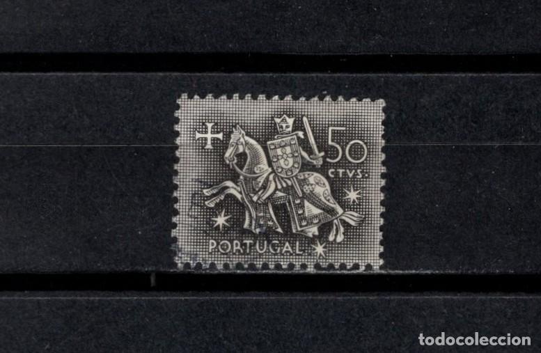 Francobolli: Sello usado. Escudo del rey Dinis. 50 centavos. 1953. Yvert 777.