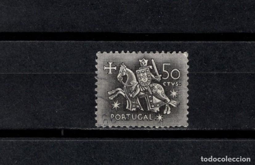 Francobolli: Sello usado. Escudo del rey Dinis. 50 centavos. 1953. Yvert 777.