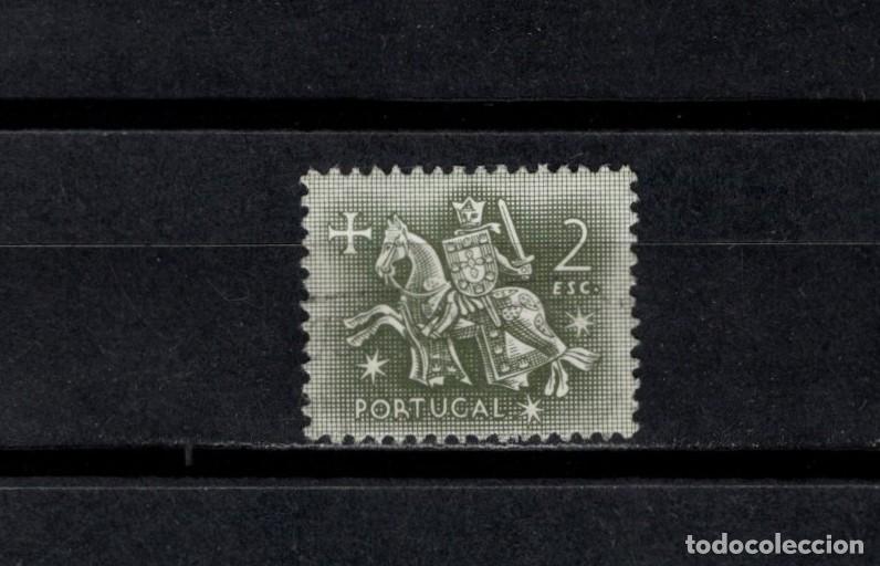 Stamps: Sello usado. Escudo del rey Dinis. 2 escudos. 1953. Yvert 782.