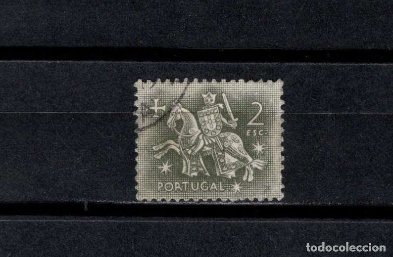 Stamps: Sello usado. Escudo del rey Dinis. 2 escudos. 1953. Yvert 782.