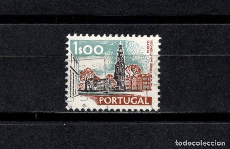 Sellos: Sello usado. Ciudades y paiajes. Torre de los cl&eacute;rigos. Oporto. 1 escudo. 1972. Yvert 1137.