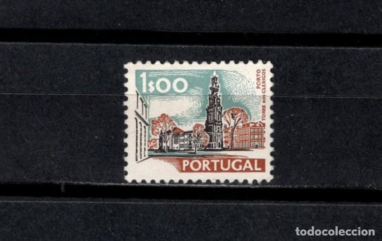 Sellos: Sello usado. Ciudades y paiajes. Torre de los cl&eacute;rigos. Oporto. 1 escudo. 1972. Yvert 1137.