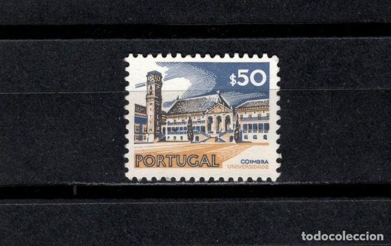 Sellos: Sello usado. Ciudades y paiajes. Universidad de Coimbra. 0,50 escudos. 1972. Yvert 1136.
